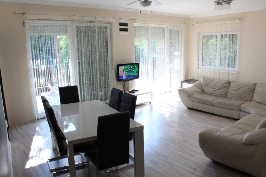 Medlin Apartman 8609 Siófok, Cinege utca 2. kép - 1