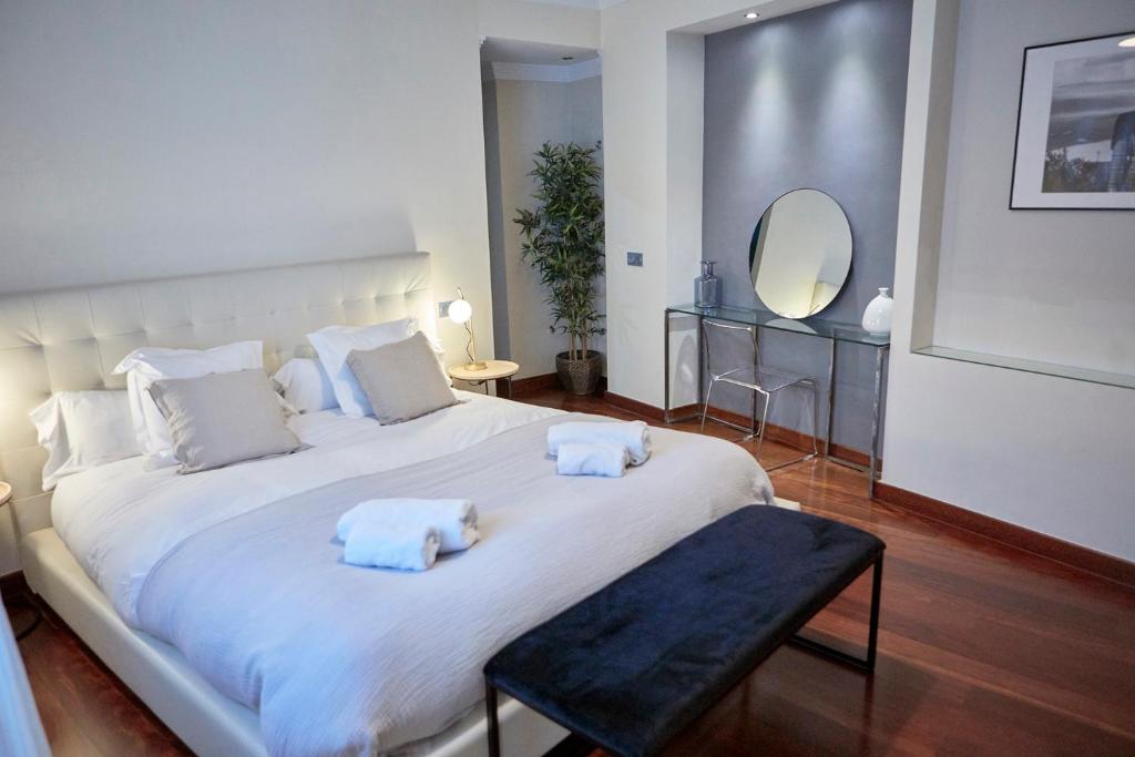 Apartamentos La Bola Suite - 19