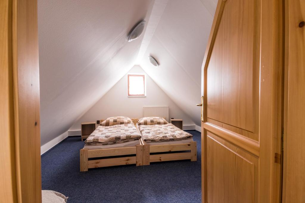 Postel nebo postele na pokoji v ubytování Chalupa 101