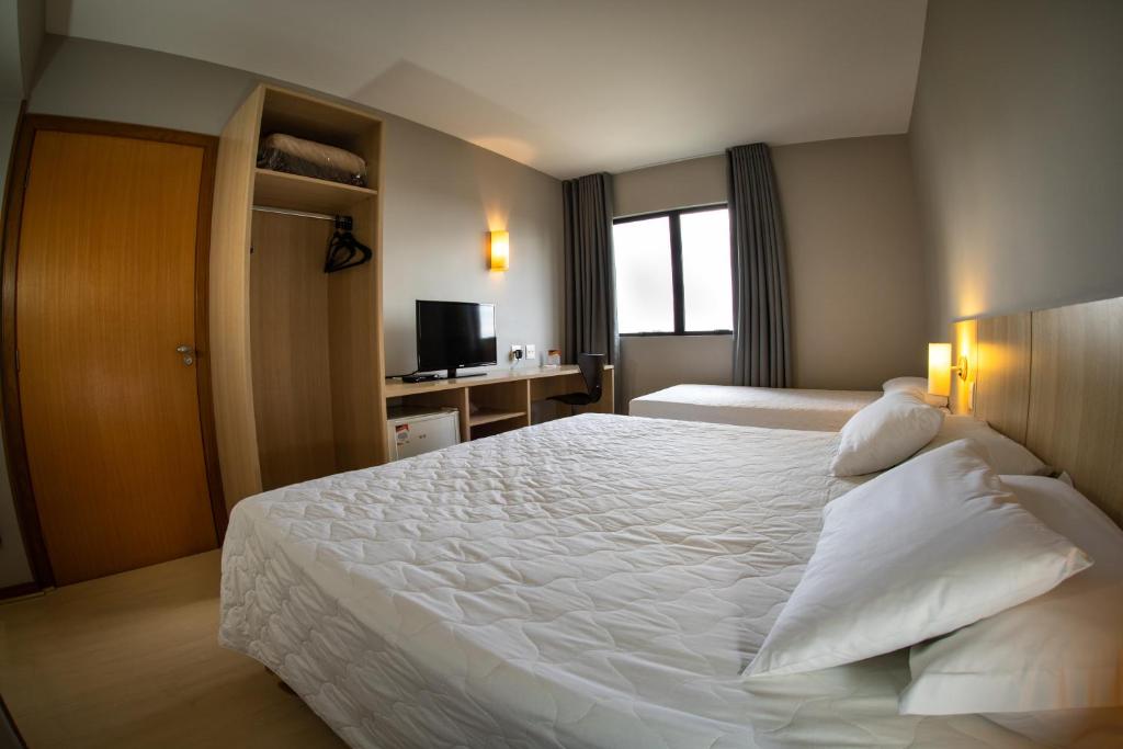  Hotel Campo Largo Express