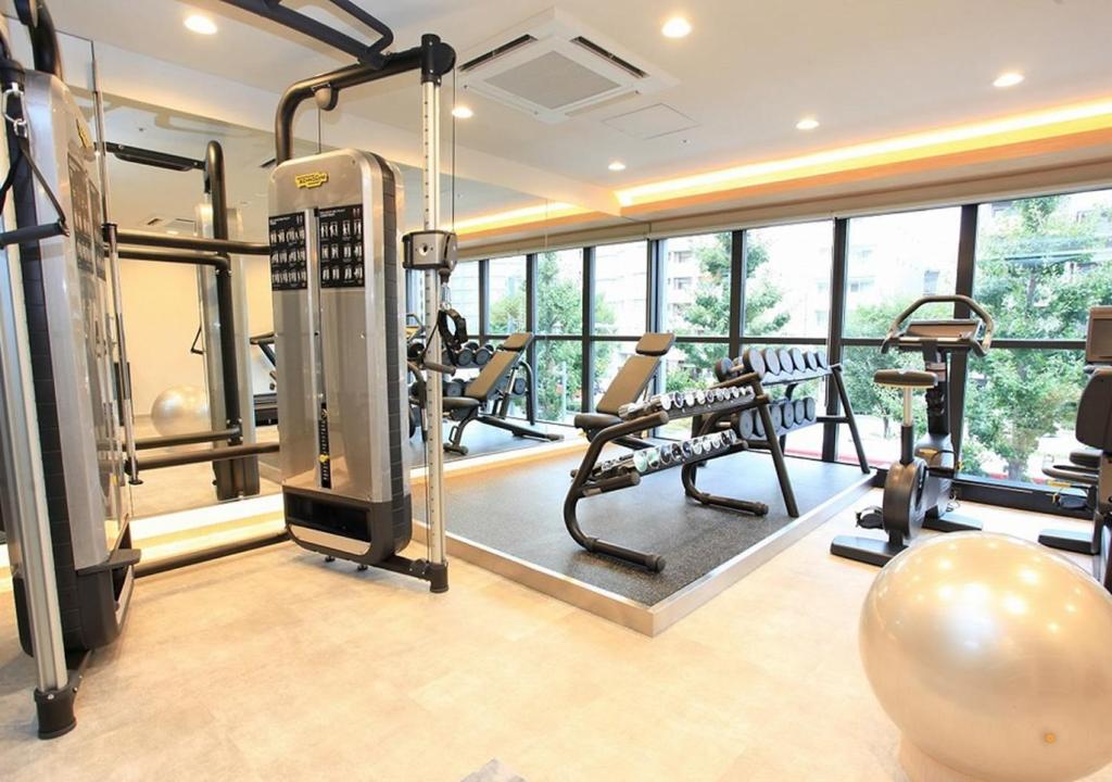 Fitness centrum a/nebo fitness zařízení v ubytování Urban Hotel Kyoto Shijo Premium