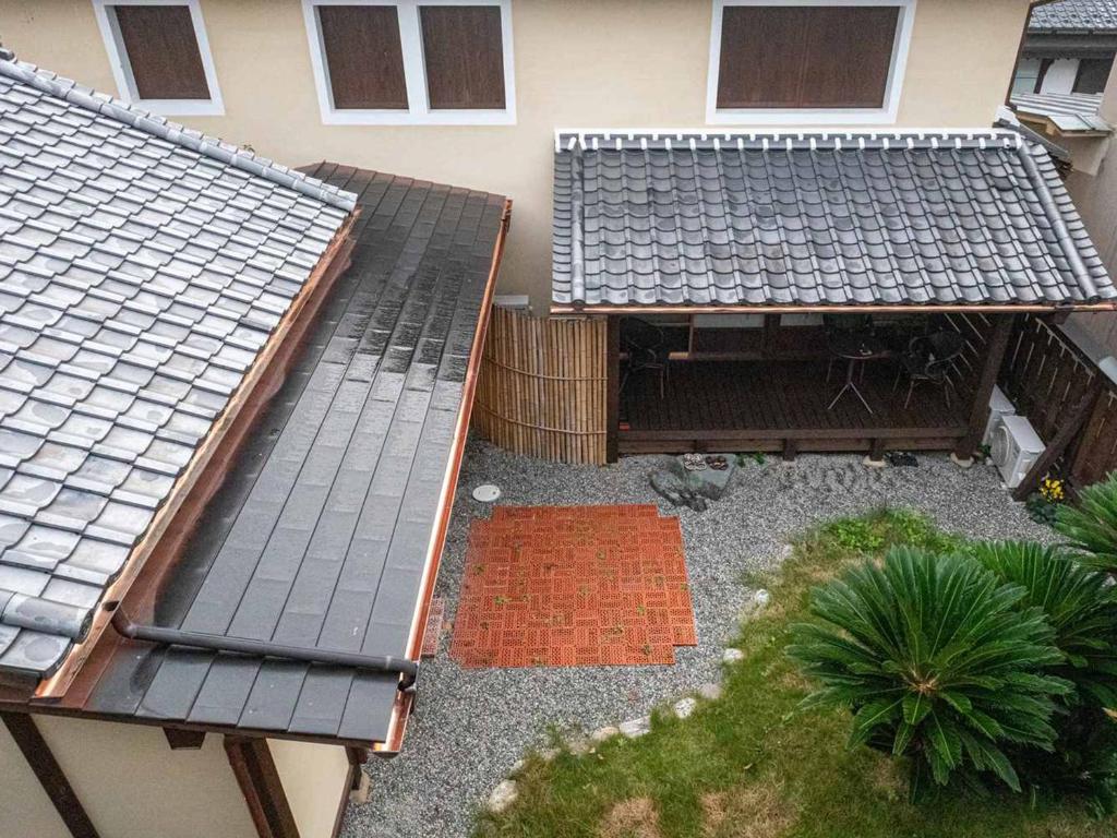 Budova, kde se ryokan nachází