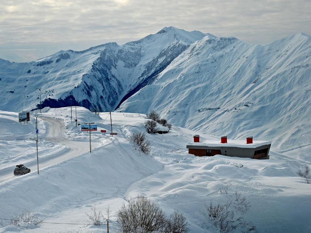 Tsar Bani Spa Resort