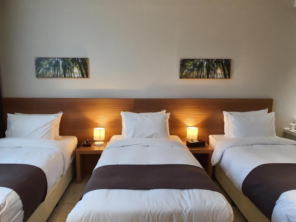 Benikea Hotel Yangsan - Deluxe Triple Room
