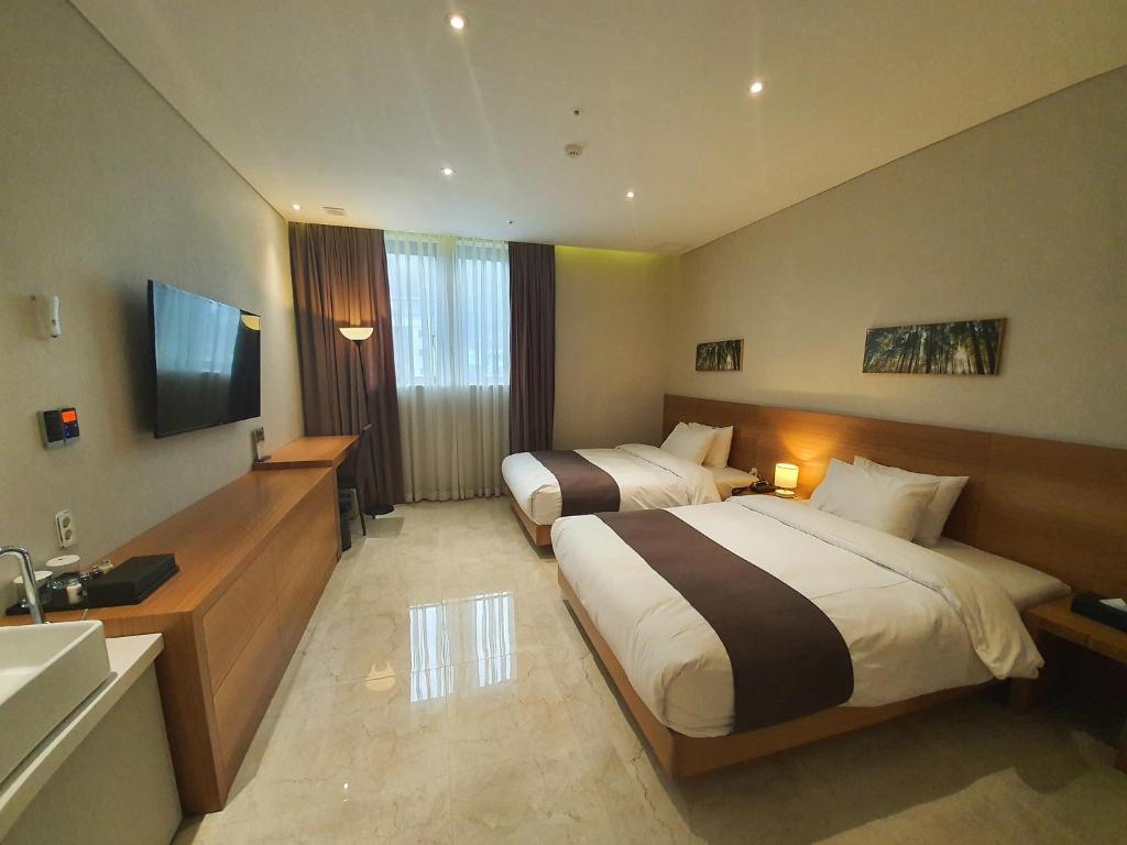 Benikea Hotel Yangsan photo