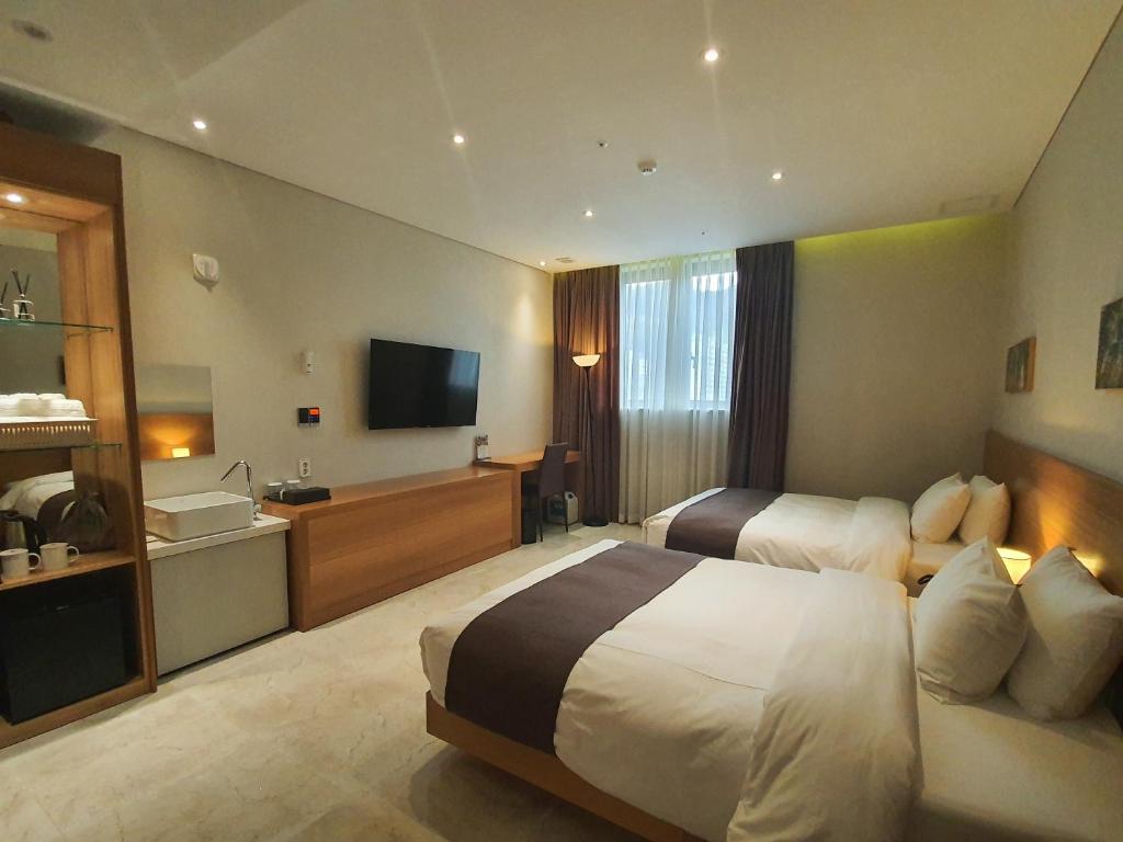 Benikea Hotel Yangsan - Standard Twin Room