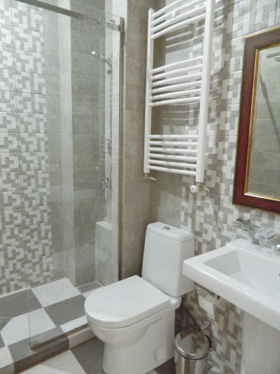 Eleon Boutique Hotel - Deluxe Doppel- Oder Zwillingszimmer Mit Balkon