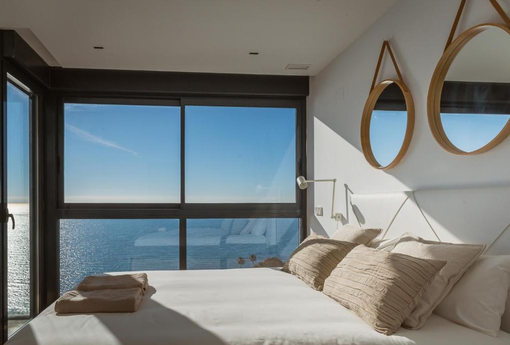 Modern sea front jacuzzi Blue Sky, Alicante – Bijgewerkte ...