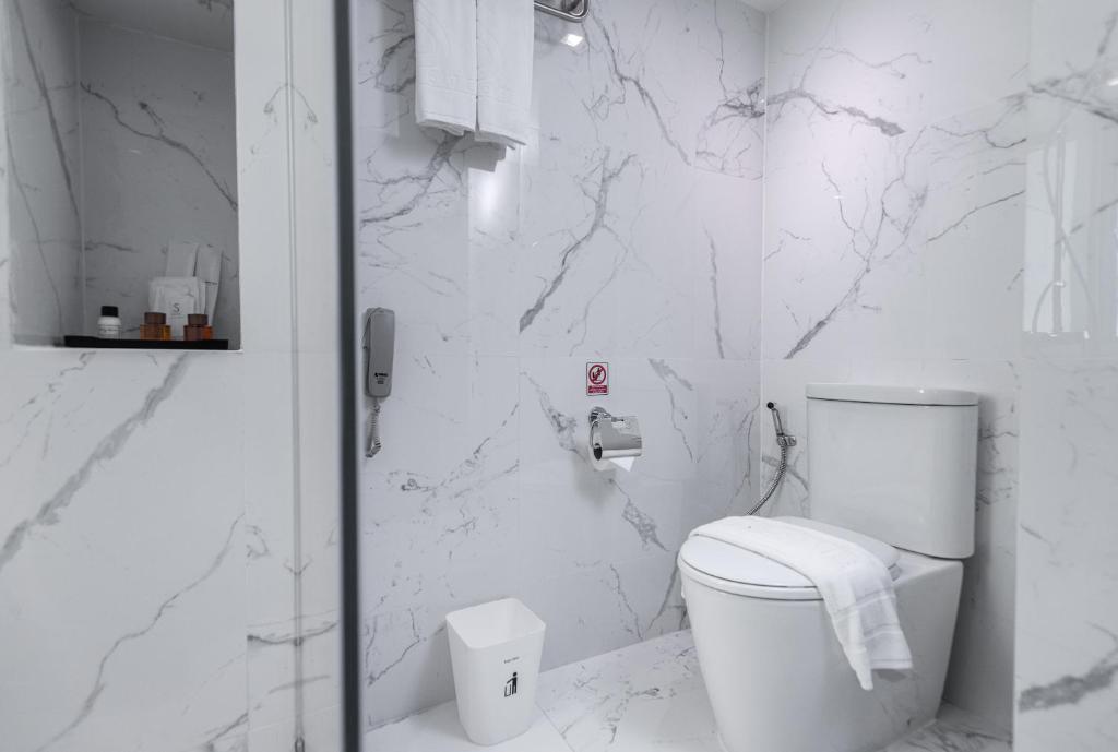 Koupelna v ubytování S Ram Leisure Hotel SHA PLUS