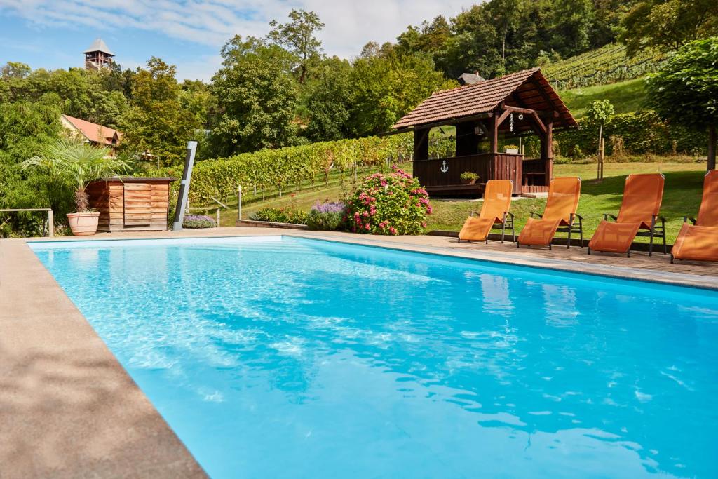 Bazén v ubytovaní Hotel Domittner alebo v jeho blízkosti