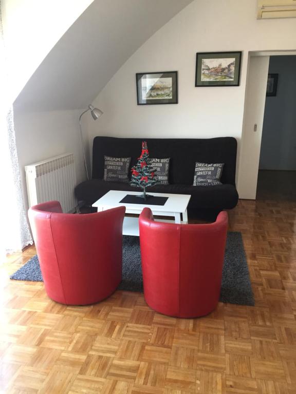 Posedenie v ubytovaní Apartman Lara ***
