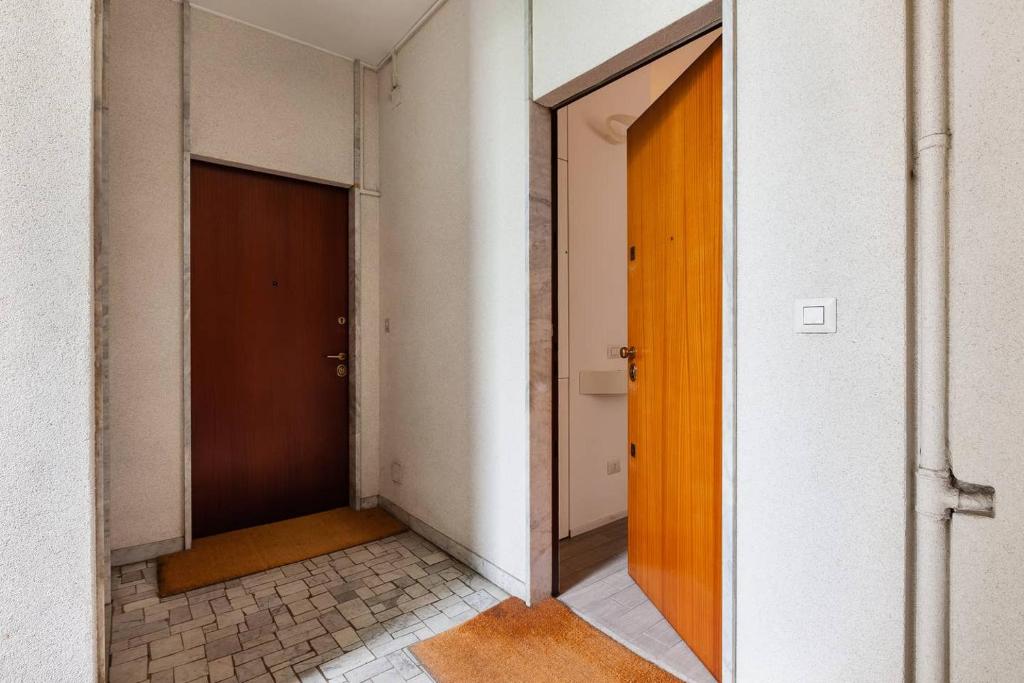Kép Stupendo e accogliente apt (15 min dal Duomo) szállásáról Milánóban a galériában