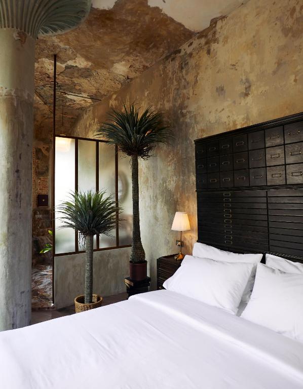 The Mustang Blu - 13