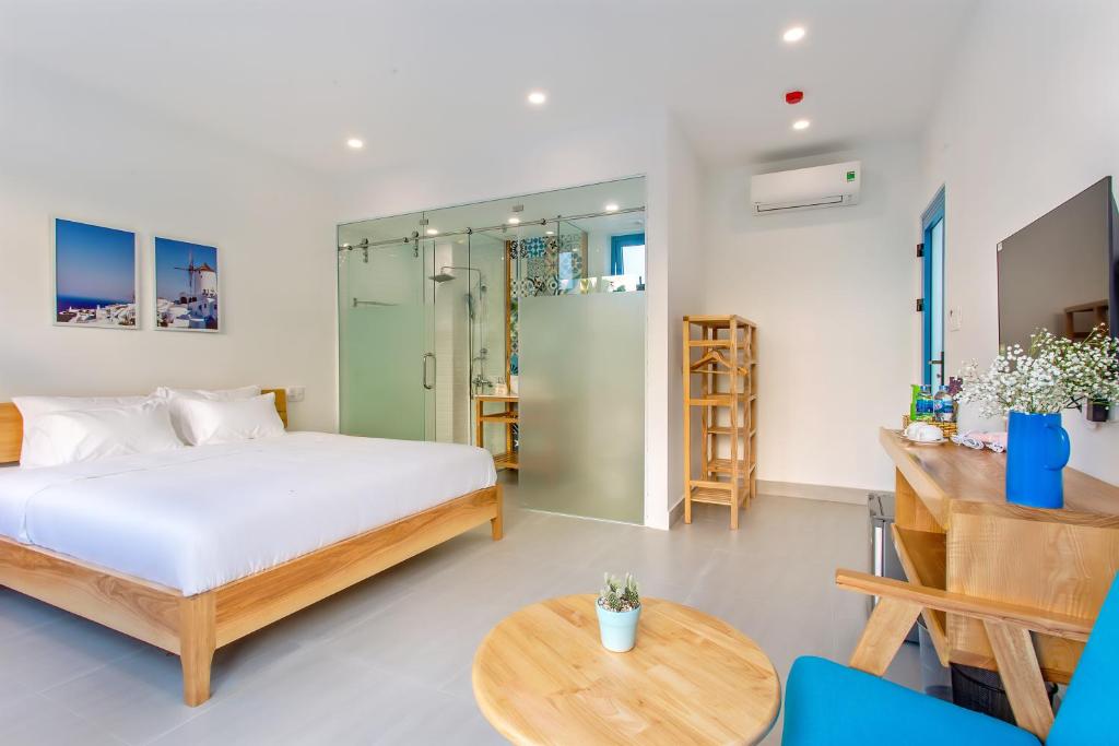 Santorin HoiAn Villa - 9