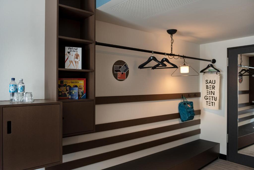 Certifikát, hodnocení, plakát nebo jiný dokument vystavený v ubytování PIERDREI Hotel HafenCity Hamburg