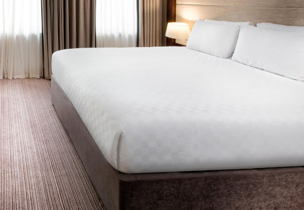 Leonardo Hotel Cardiff - Standard King Room