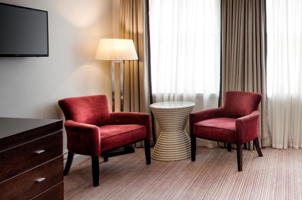 Leonardo Hotel Cardiff - Superior King Room