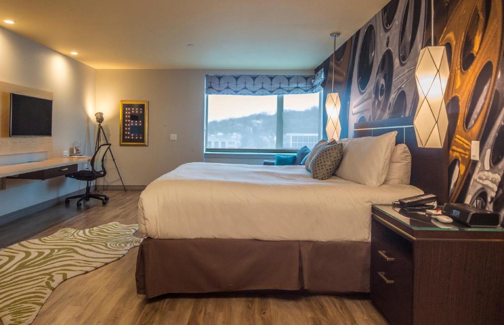 Hotel Indigo Pittsburgh East Liberty by IHG photo