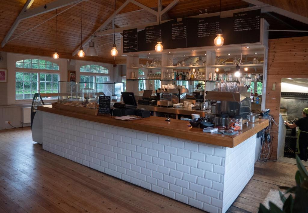 Restaurace v ubytování Trail Lodge