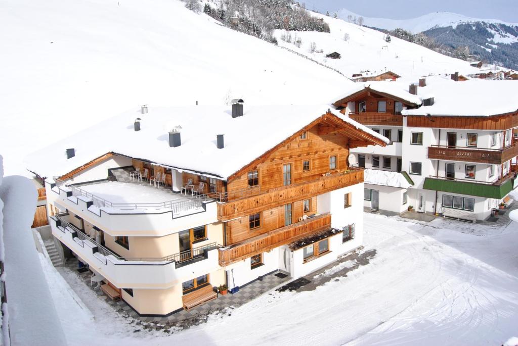 Gästehaus Hochstaffl v zime