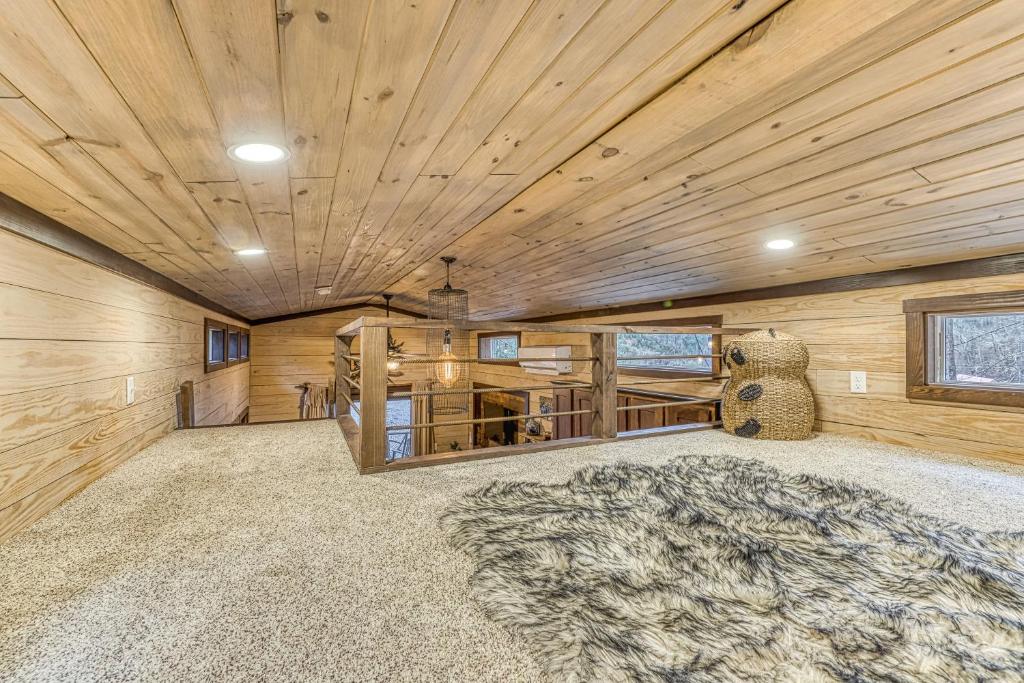 Fotografie z fotogalerie ubytování Smoky Mountain Tiny Home v destinaci Pigeon Forge