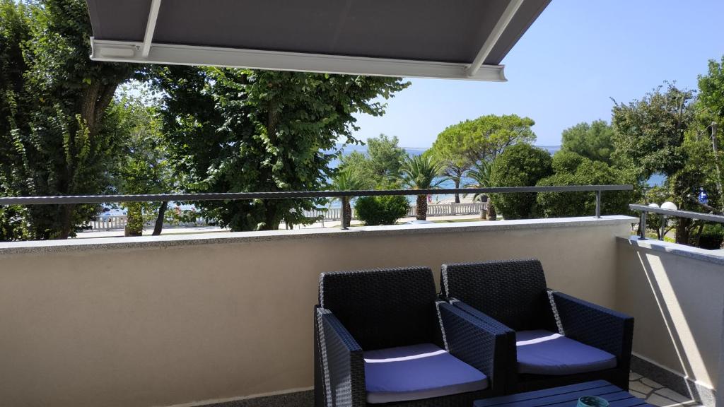Balkoni atau teres di Apartman Katnić by The Beach