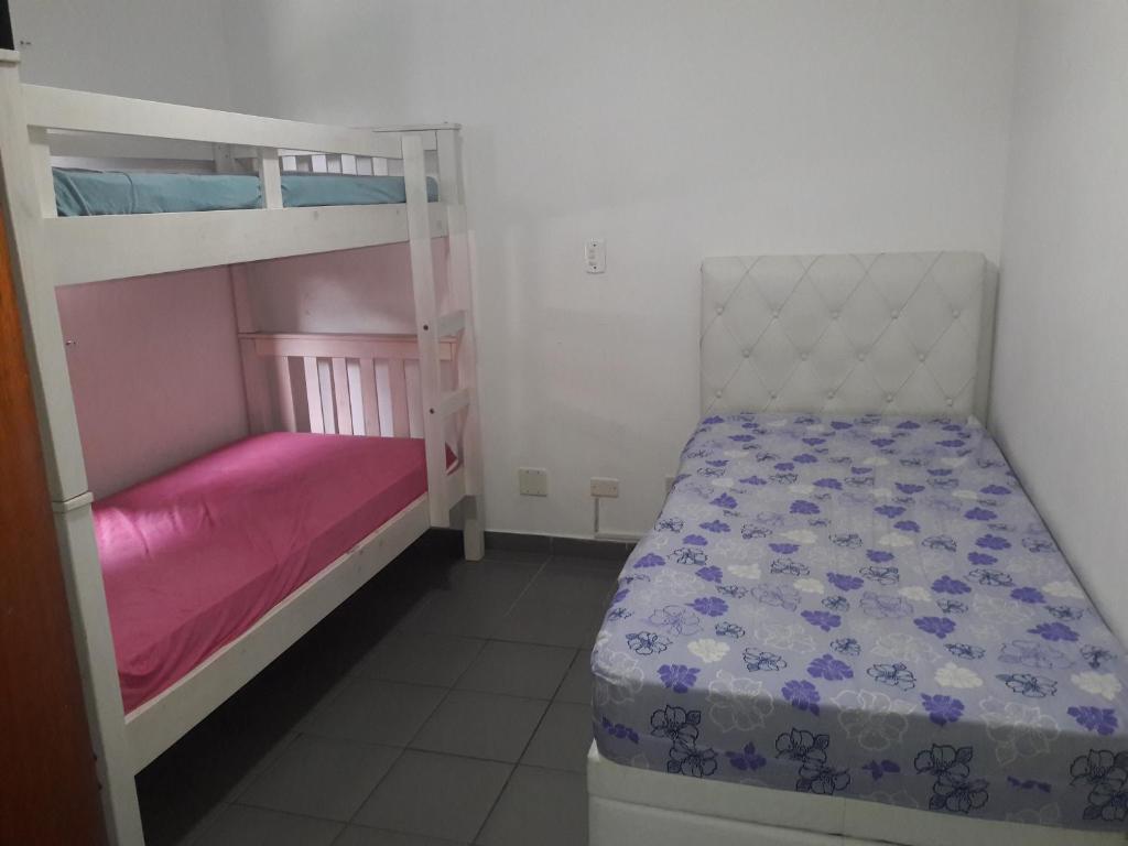  Apto quadra da Praia