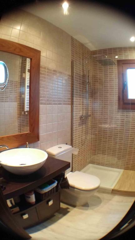 A bathroom at La Calma de Llanes