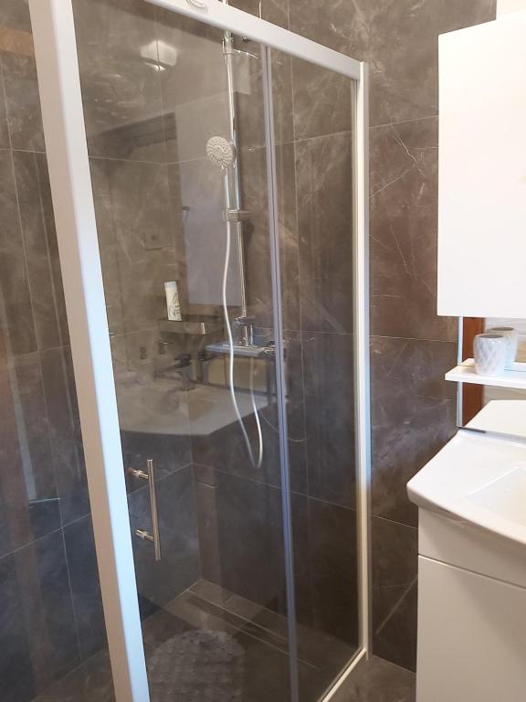 Koupelna v ubytování Apartment Mira