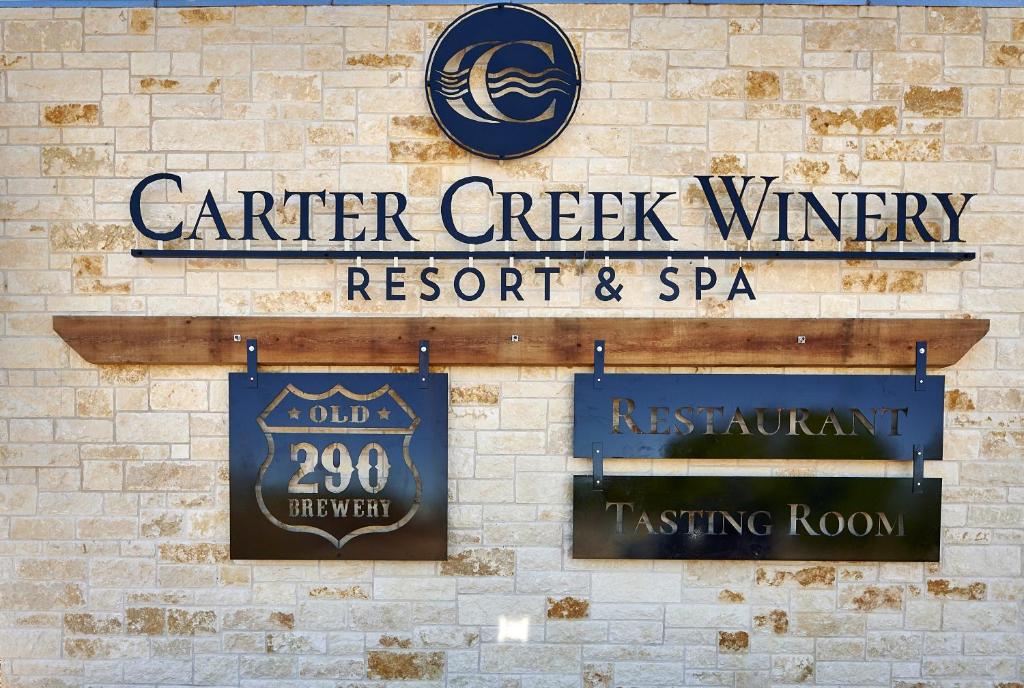 Carter Creek Winery Resort & Spa photo