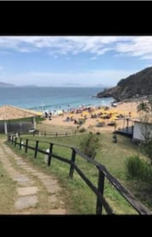  EXELENTE FLAT NA PRAIA.