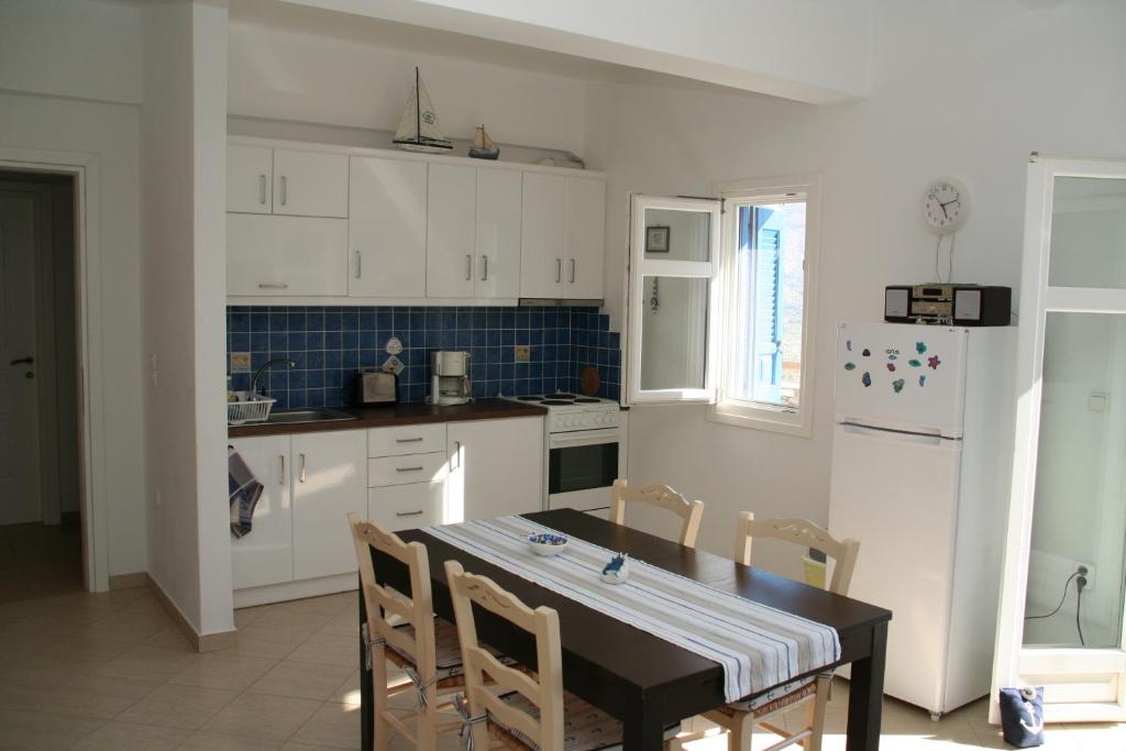 Kuchyň nebo kuchyňský kout v ubytování Villa Gabriela