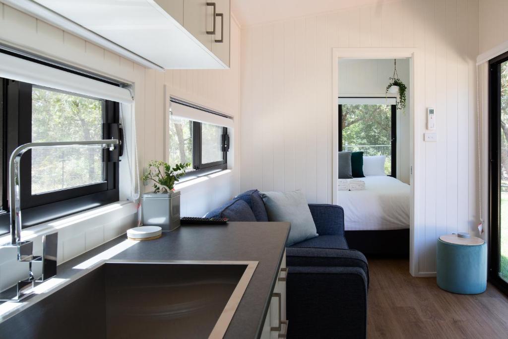 Reflections Jimmys Beach - Holiday Park - Tiny Home - Sleeps 2