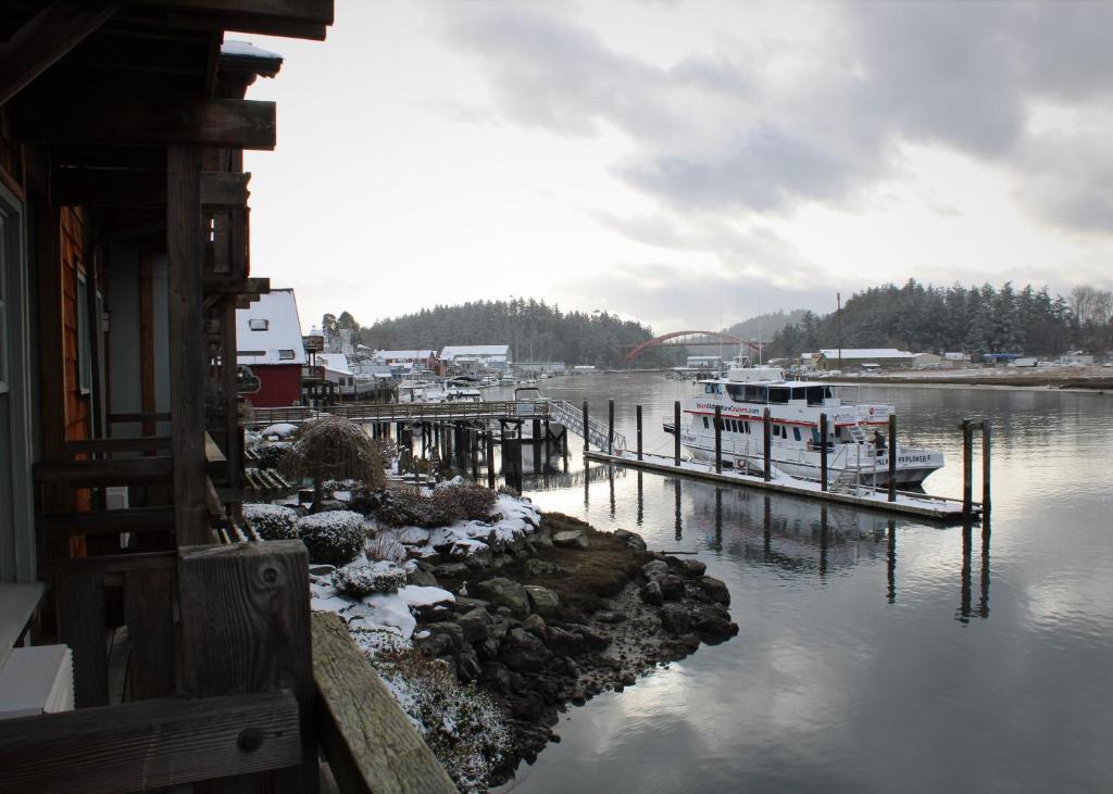 La Conner Channel Lodge photo
