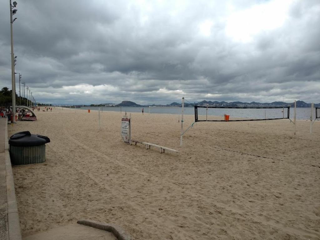  Ótimo Conjugado - Estúdio - Praia do Flamengo - RJ