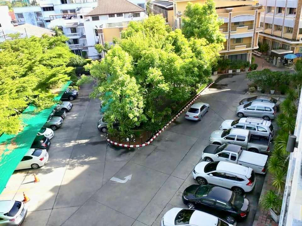 Paholyothin Park Place - Resim 11