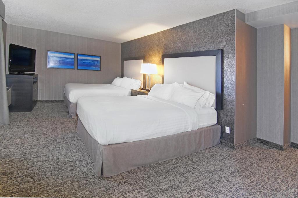 Holiday Inn Express and Suites Calgary by IHG - Resim 18