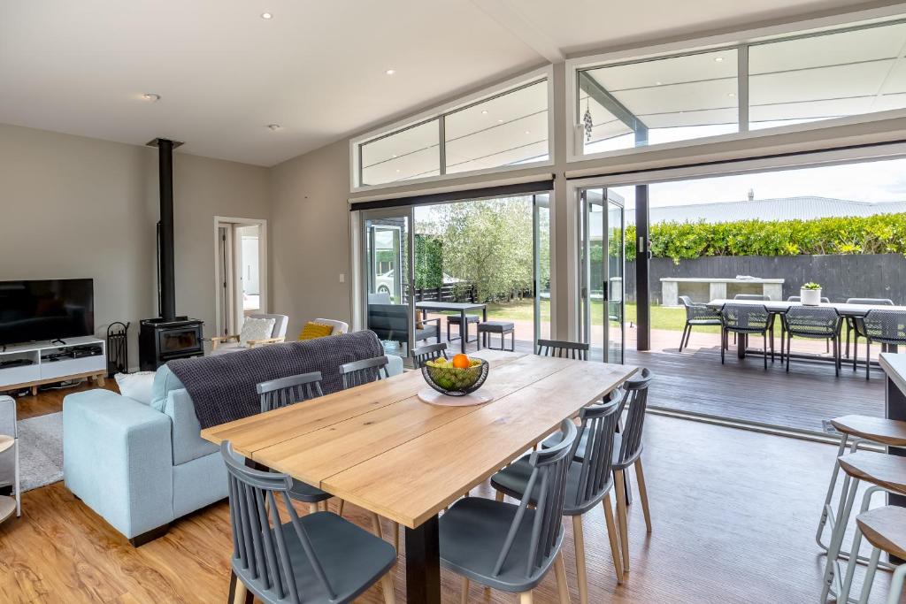 Wind Down on Esther - Resim 8