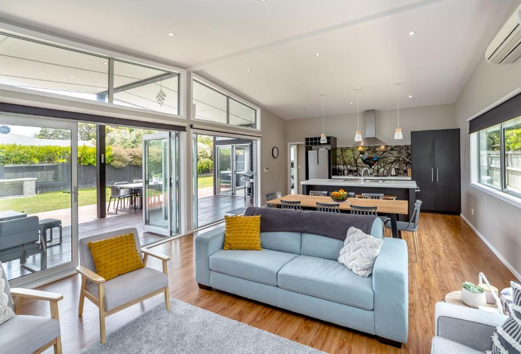 Wind Down on Esther - Resim 4