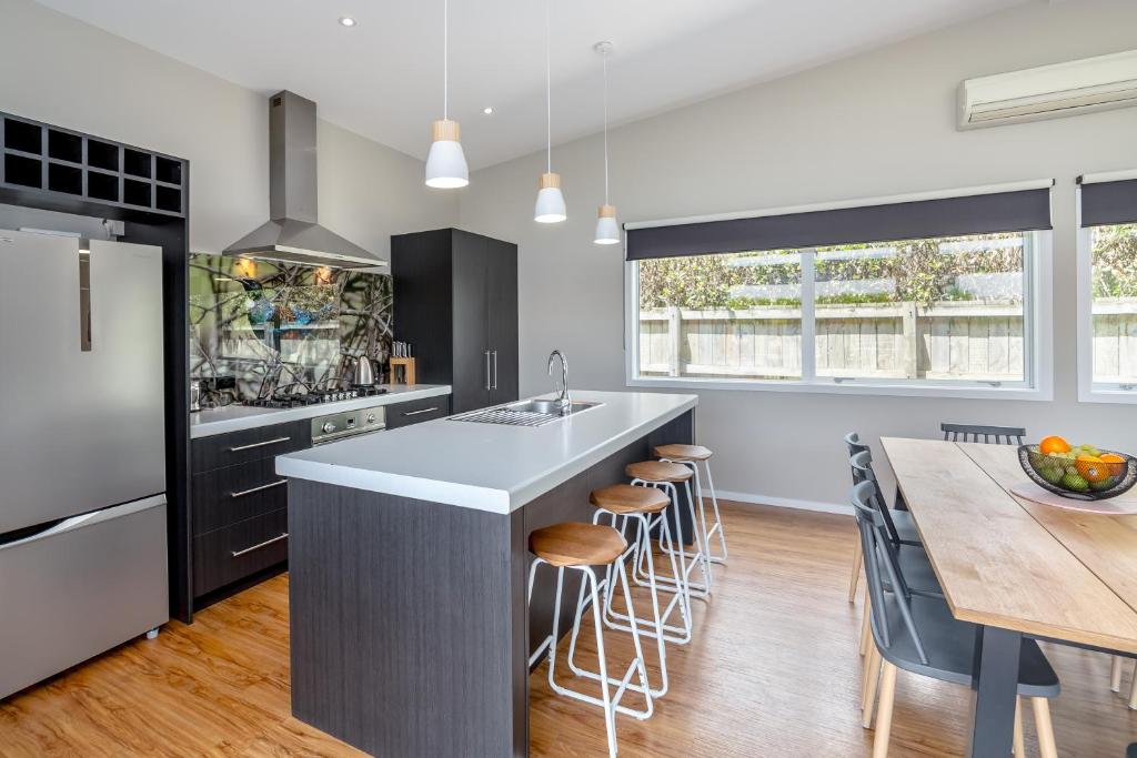 Wind Down on Esther - Resim 18