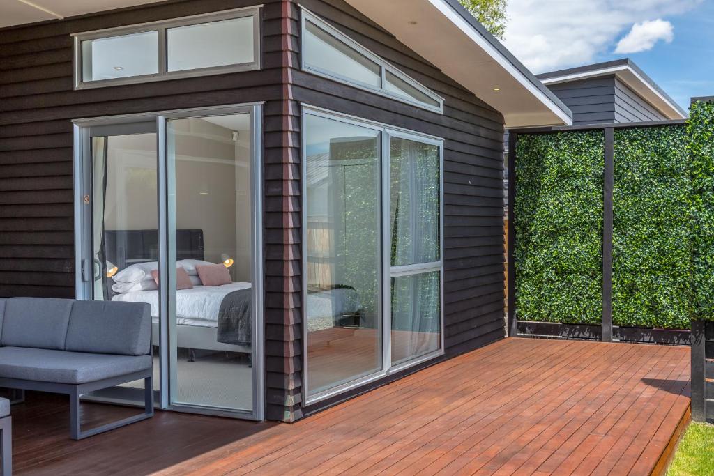 Wind Down on Esther - Resim 15