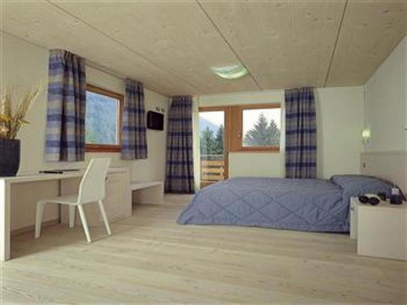 Telewizja i/lub zestaw kina domowego w obiekcie Bio Hotel Benny