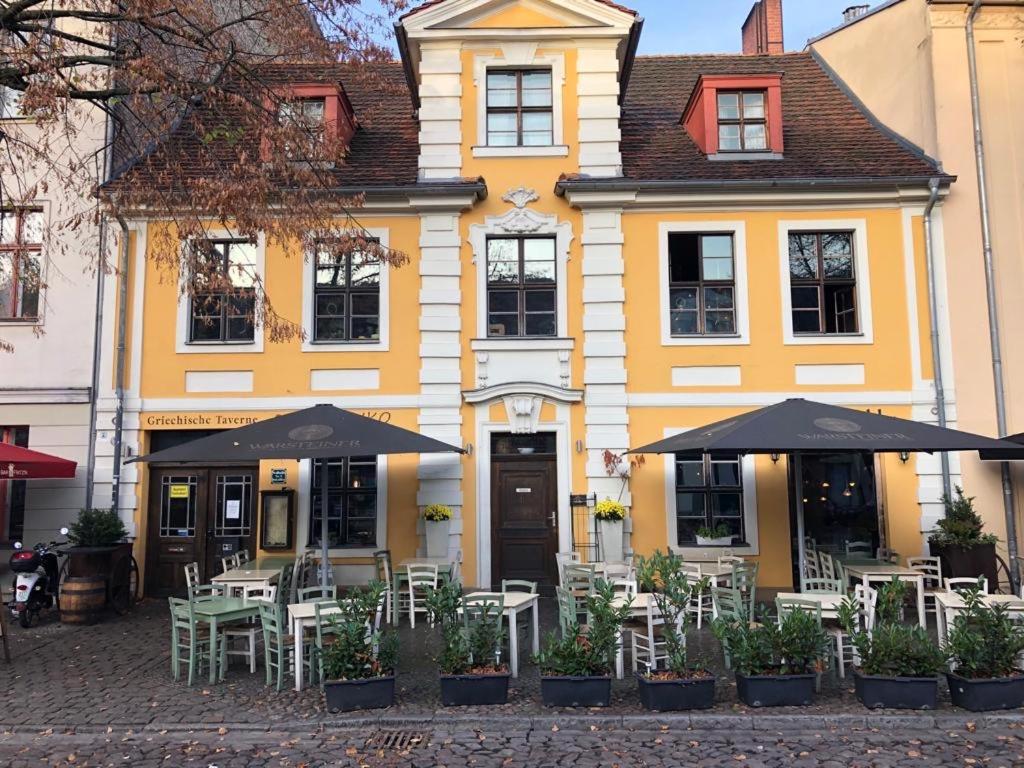 En restaurant eller et andet spisested på Walhalla Aparthotel-Potsdam