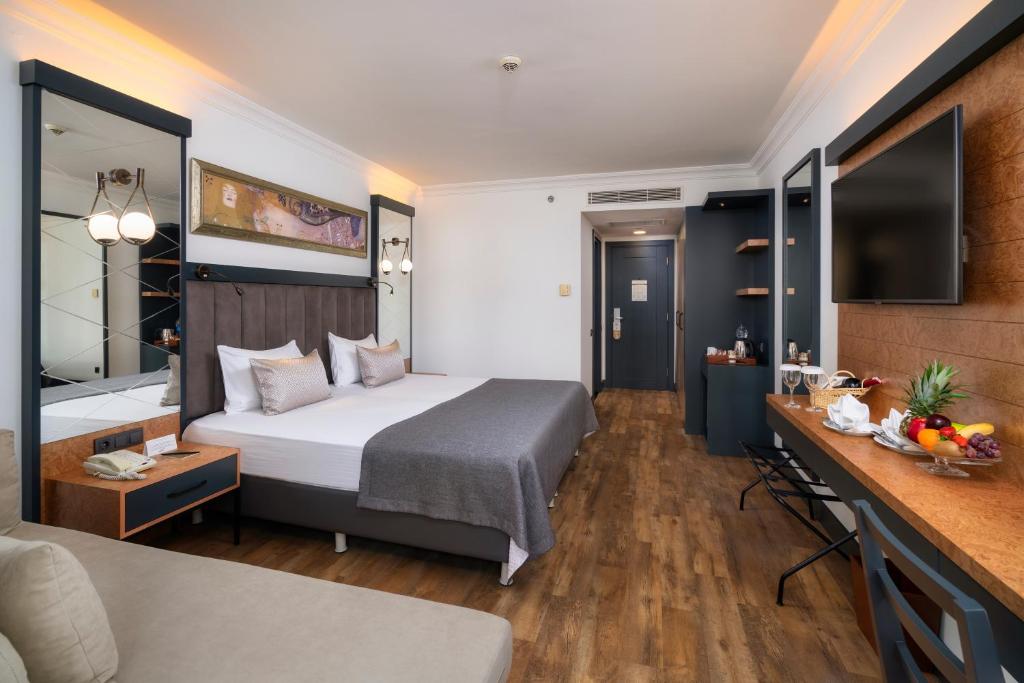 Dobedan Exclusive Hotel & Spa ''Ex Brand Alva Donna Exclusive Hotel & Spa'' - 标准的双人或双人室带有海景