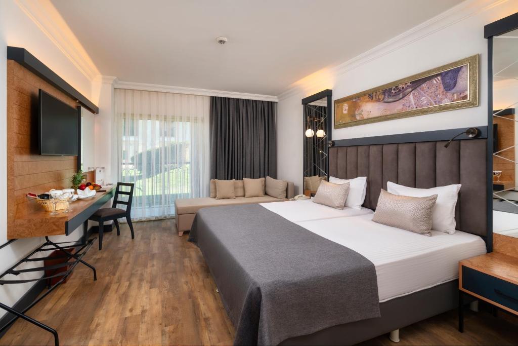 Dobedan Exclusive Hotel & Spa ''Ex Brand Alva Donna Exclusive Hotel & Spa'' - 标准双房间与花园景观
