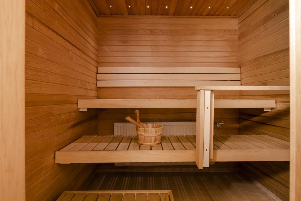 Palanda nebo palandy na pokoji v ubytování Lapland Hotels Hetta