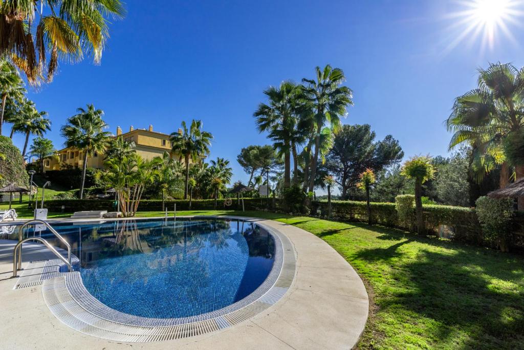 Bazén v ubytování Sierra Blanca, Marbella nebo v jeho okolí