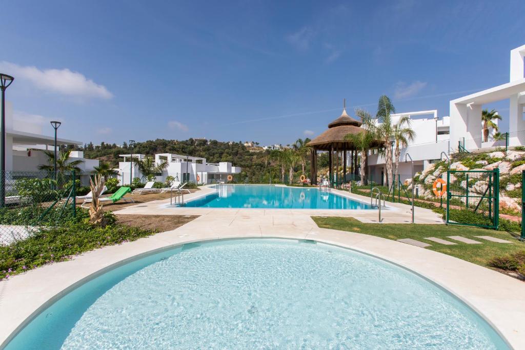 Luxury apartment in Atalaya Golf club, Behanavís, Marbella, Estepona, Spain  - Booking.com