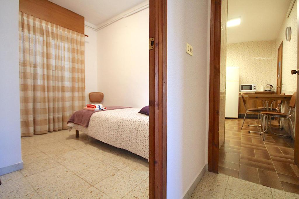 Booking.com: Apartament Lo Pallars - Great Comfort in Tremp ...