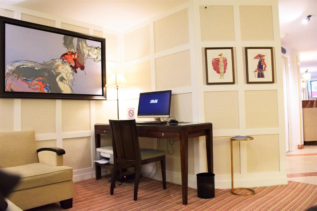 Folkestone Opéra - Resim 16